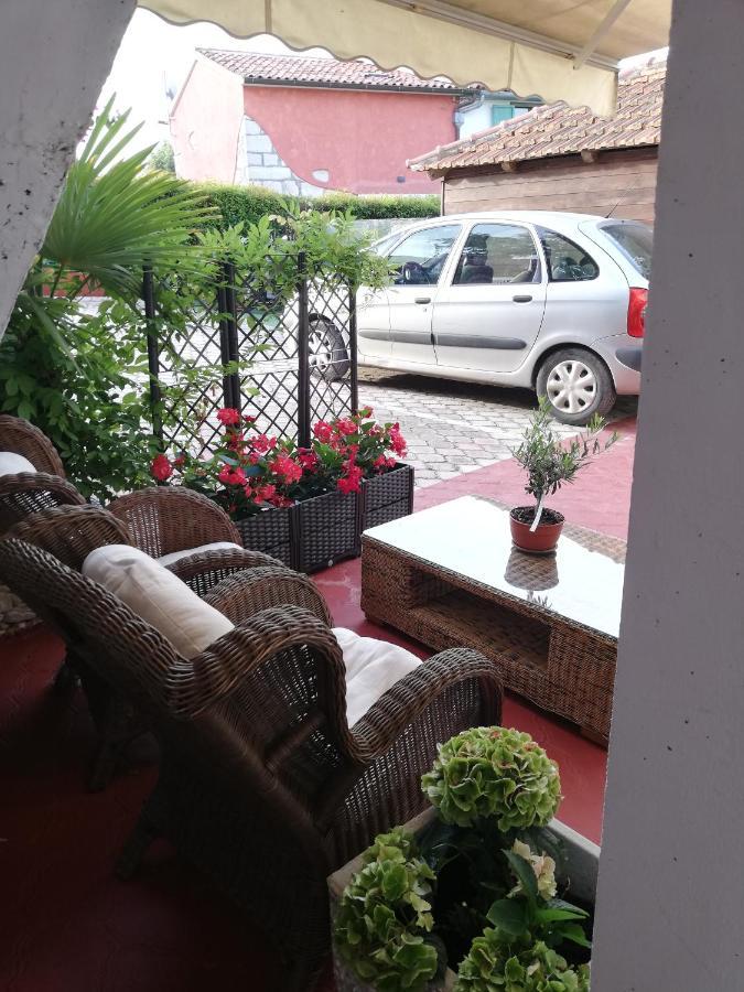 Apartments Poretti For 2,In Center Parking Free In The Yard,6 Min Beach Walk Rovinj Zewnętrze zdjęcie