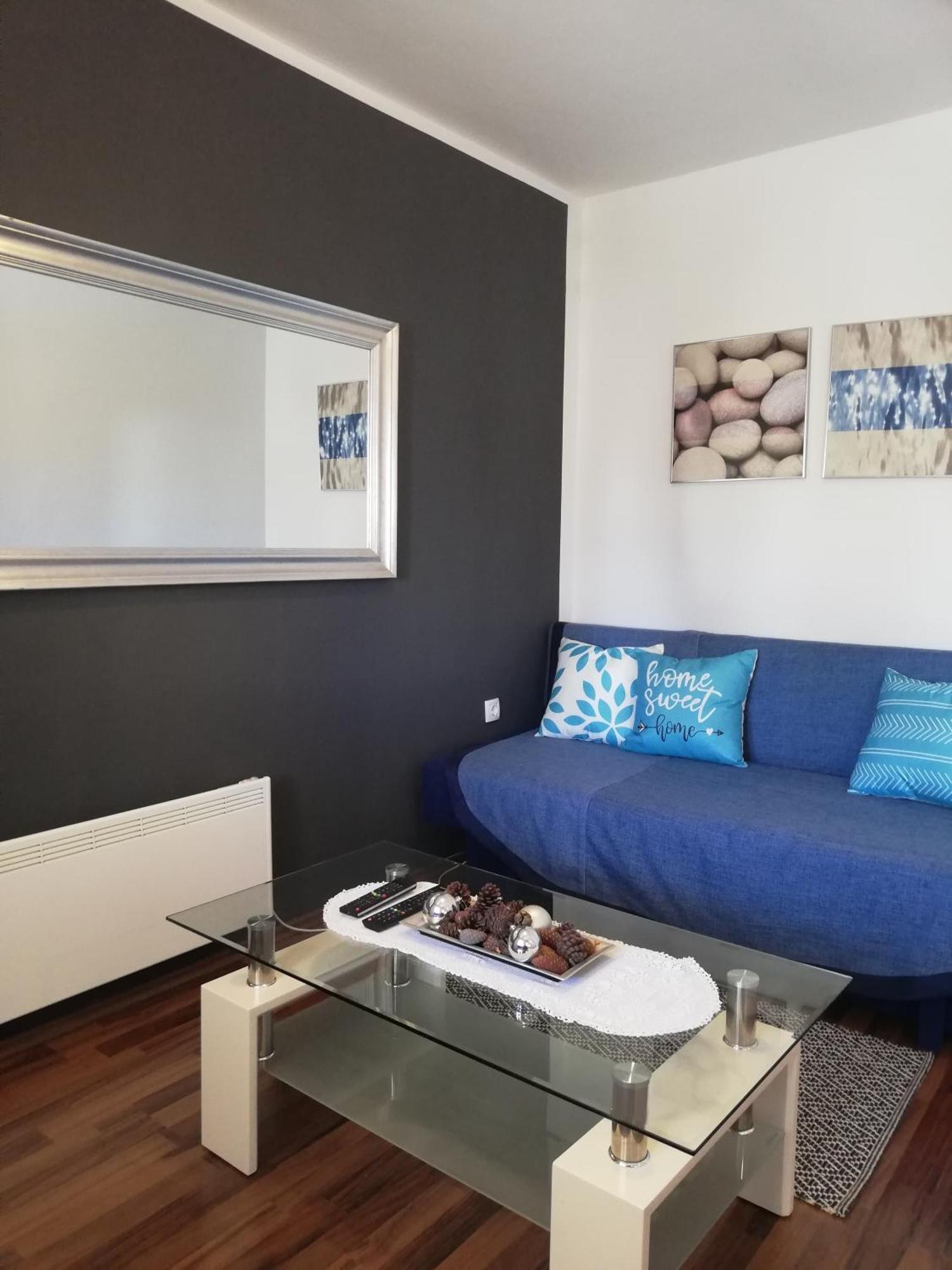 Apartments Poretti For 2,In Center Parking Free In The Yard,6 Min Beach Walk Rovinj Zewnętrze zdjęcie